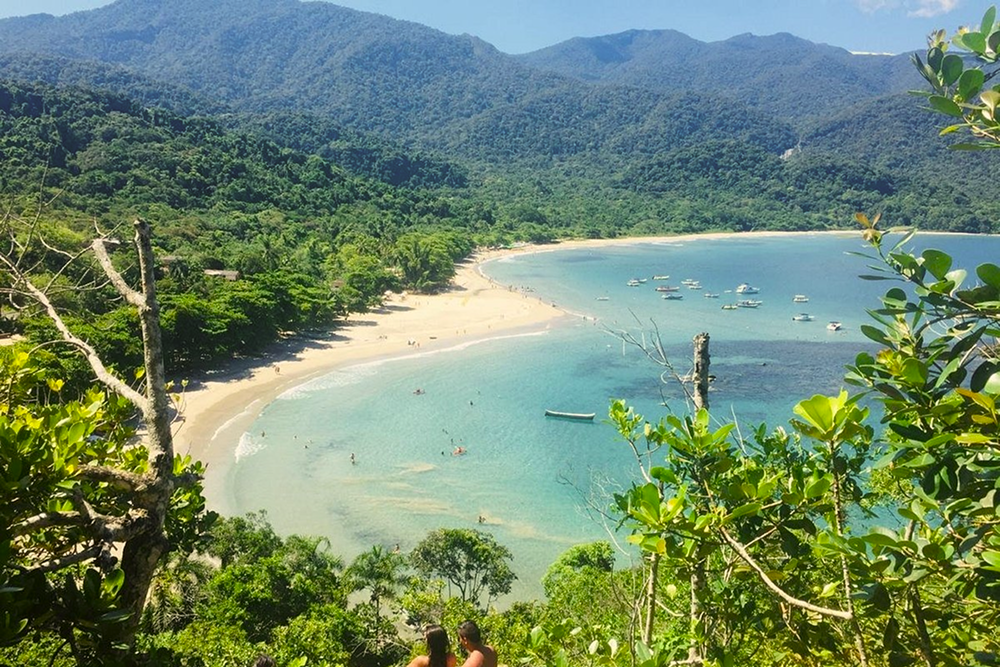 Praia de Castelhanos em Ilhabela